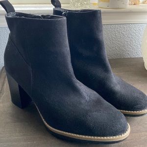 Great used condition black booties! Super versatile!